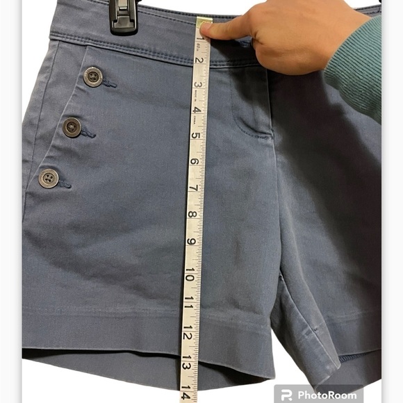 Isaac Mizrahi Blue Button Detail Shorts - Picture 5 of 6